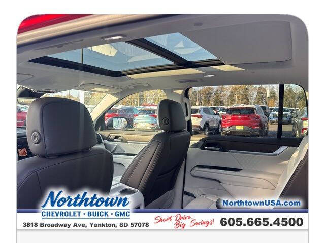 2025 GMC Acadia Denali