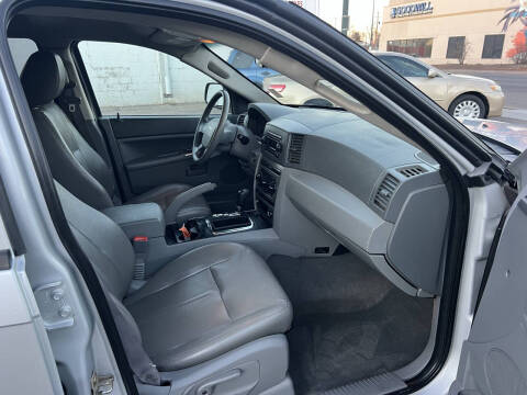 2005 Jeep Grand Cherokee Laredo