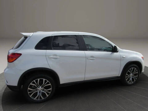 2019 Mitsubishi Outlander Sport SE