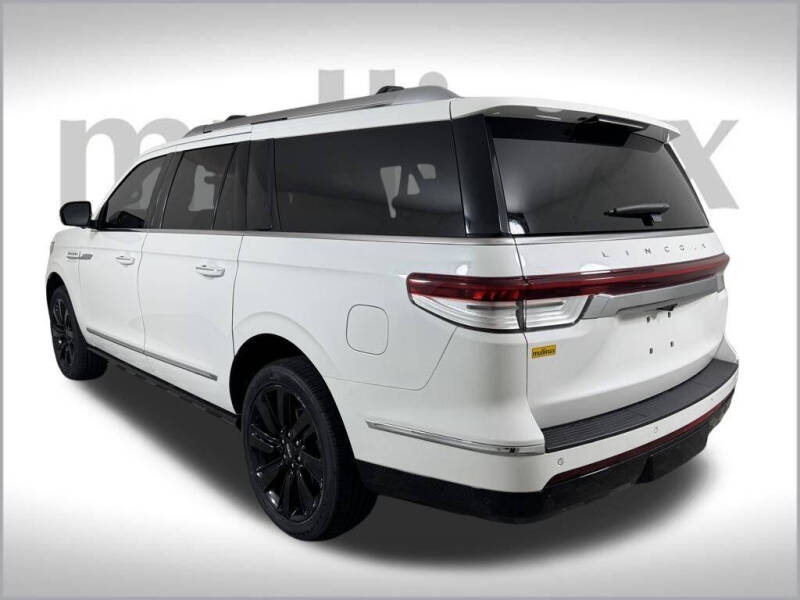 2022 Lincoln Navigator L Reserve