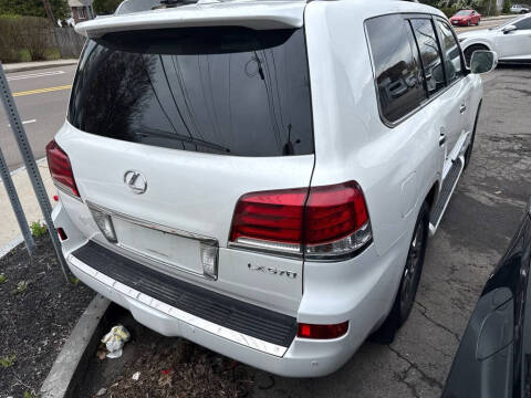 2015 Lexus LX 570