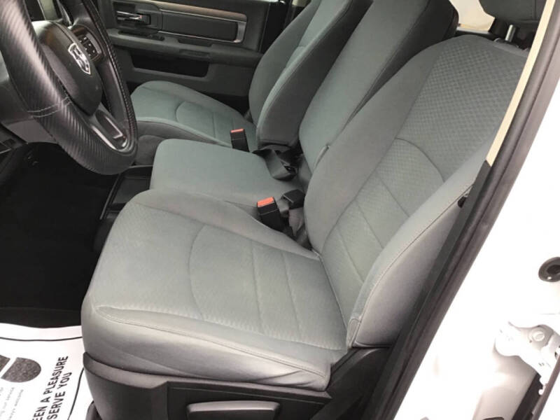 2019 RAM 1500 Classic SLT