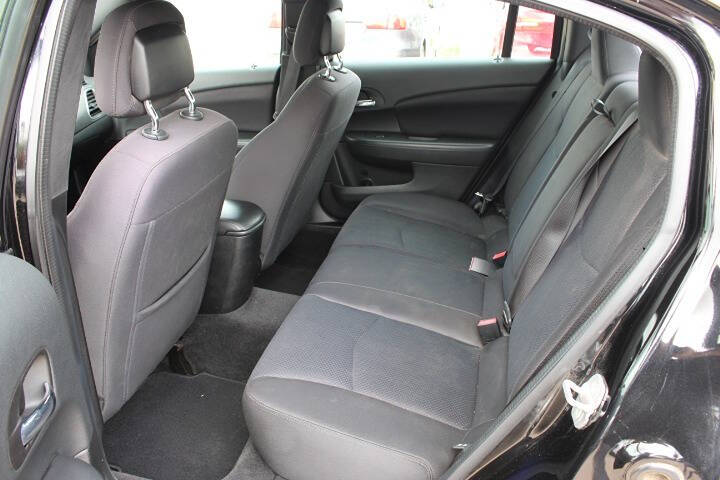 2013 Chrysler 200 Touring