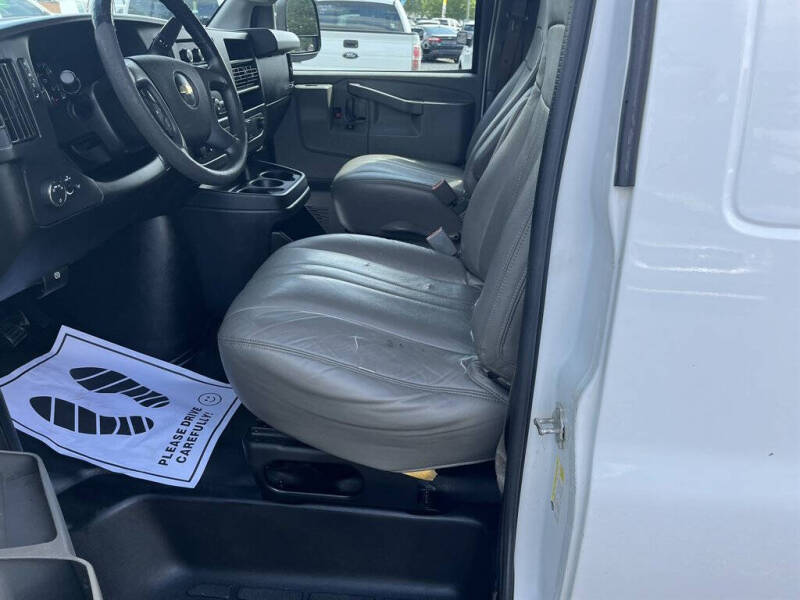 2017 Chevrolet Express 2500