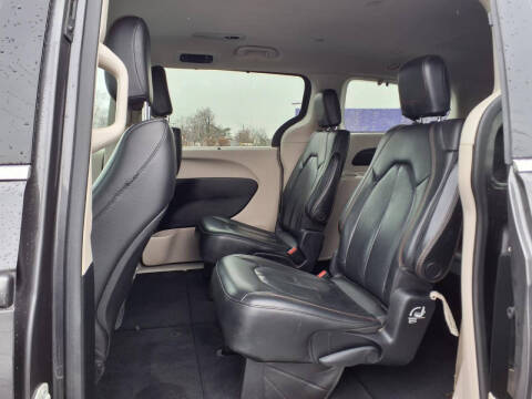 2020 Chrysler Pacifica Touring L