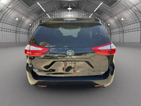 2015 Toyota Sienna