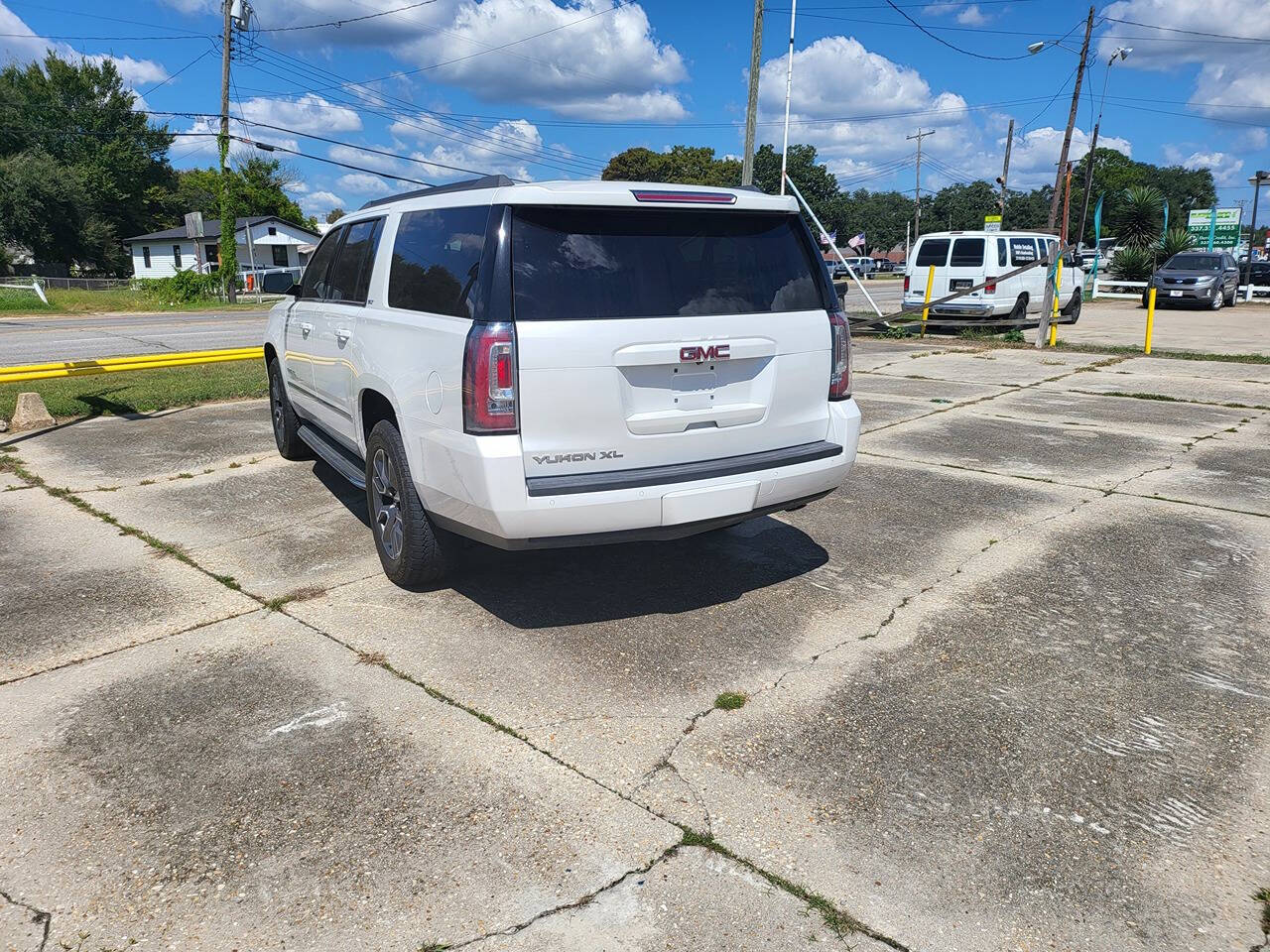 2018 GMC Yukon XL for sale at M3 Autos in New Iberia, LA