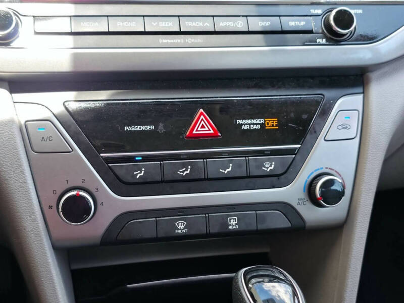 2017 Hyundai Elantra