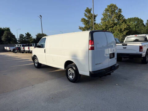 2022 GMC Savana 2500