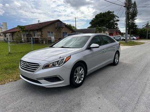 2017 Hyundai Sonata for sale at Kars2Go in Davie FL