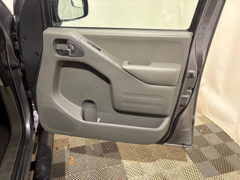 2021 Nissan Frontier SV