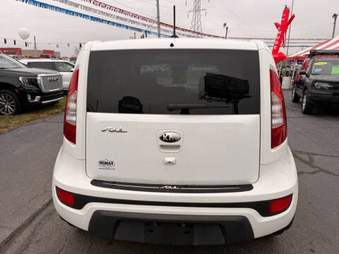 2013 Kia Soul +