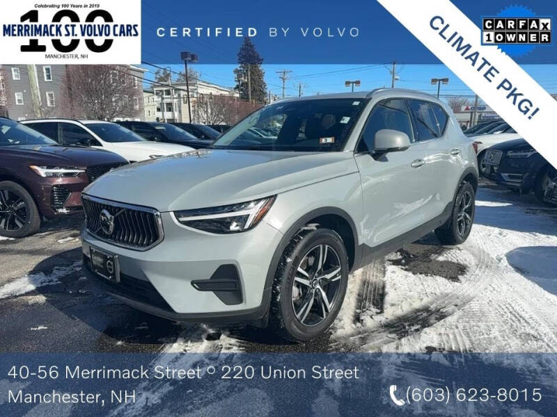 2025 Volvo XC40 B5 Core Bright Theme