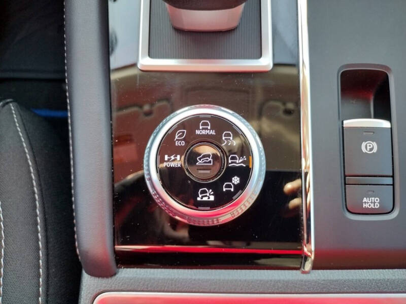 2023 Mitsubishi Outlander PHEV ES