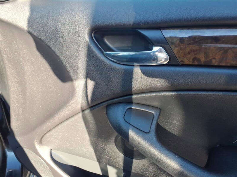 2005 BMW 3 Series 325i