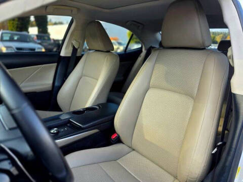 2017 Lexus IS 200t