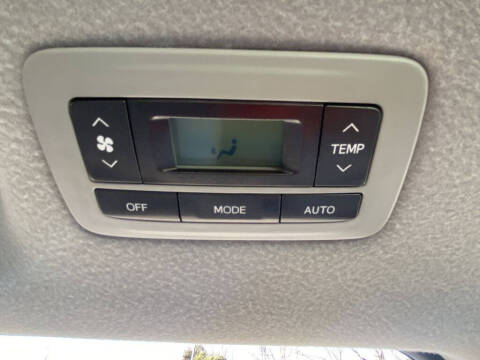 2013 Toyota Sienna XLE 8-Passenger