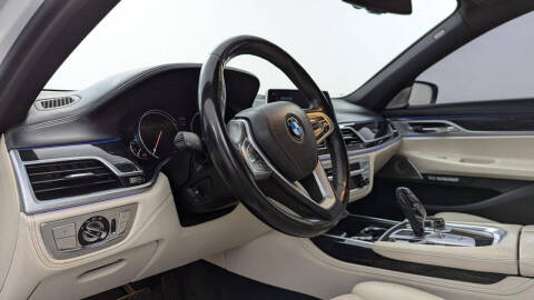 2017 BMW 7 Series 750i