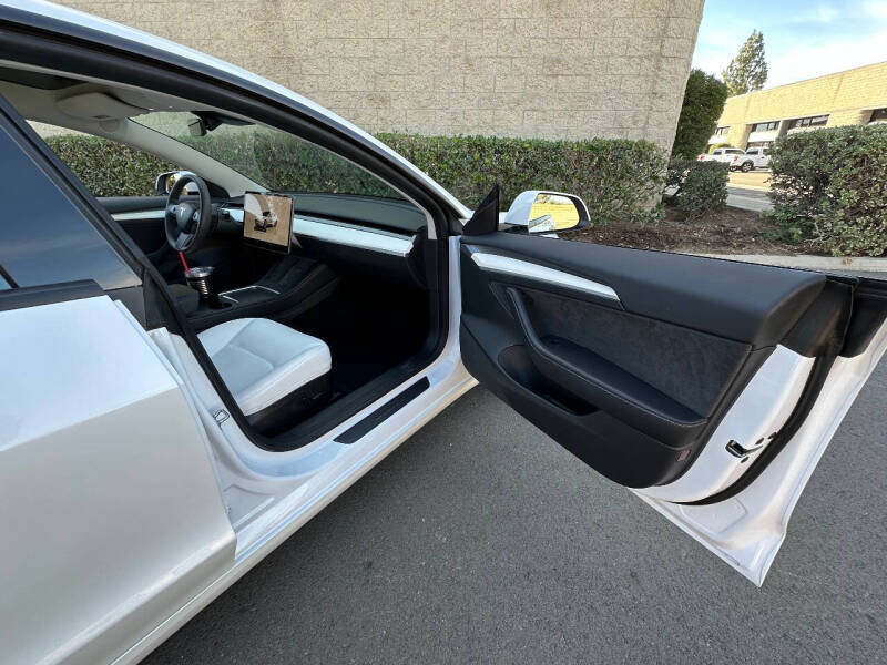 2022 Tesla Model 3 Base photo 14