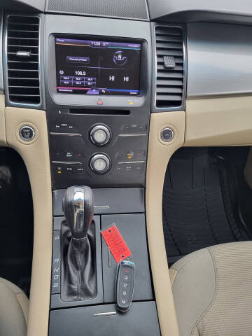 2013 Ford Taurus SEL