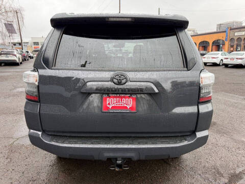2024 Toyota 4Runner SR5
