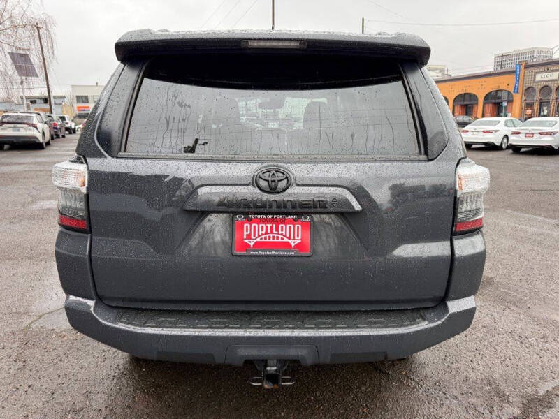 2024 Toyota 4Runner SR5