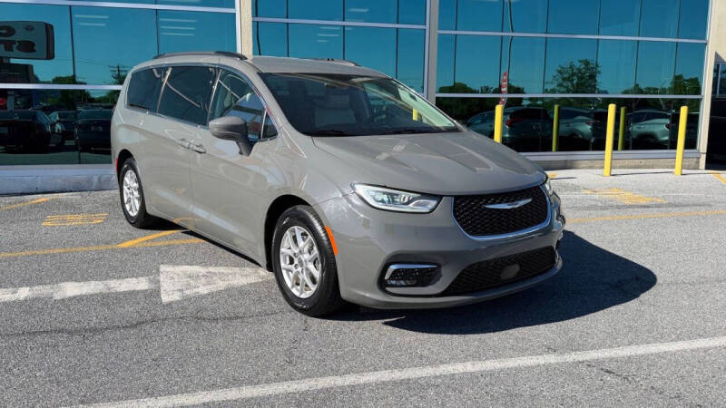 2022 Chrysler Pacifica Touring L