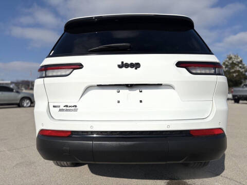 2023 Jeep Grand Cherokee L Altitude
