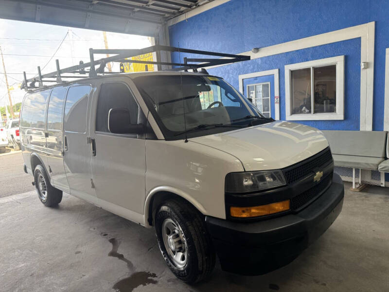 2018 Chevrolet Express 2500