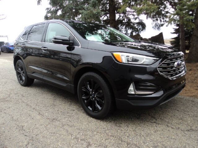 2022 Ford Edge Titanium