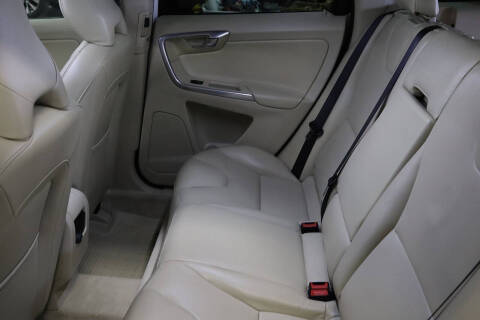 2016 Volvo XC60 T5 Premier