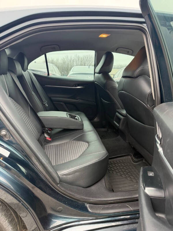 2018 Toyota Camry SE