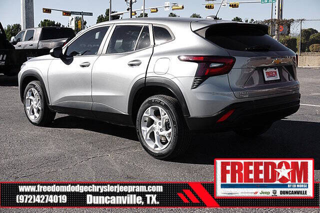 2025 Chevrolet Trax LS