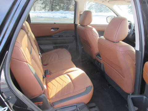 2024 Nissan Pathfinder Platinum