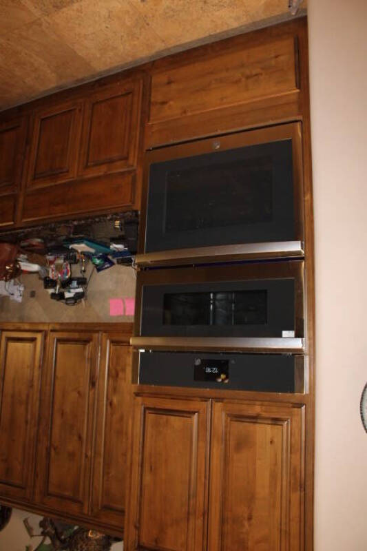 1985 custom home 3600 ft