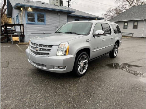 2013 Cadillac Escalade ESV Premium