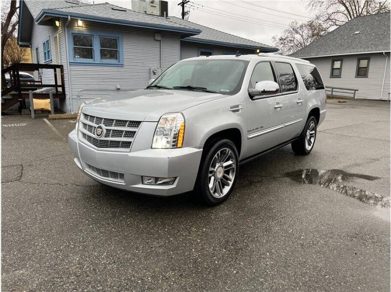 2013 Cadillac Escalade ESV Premium