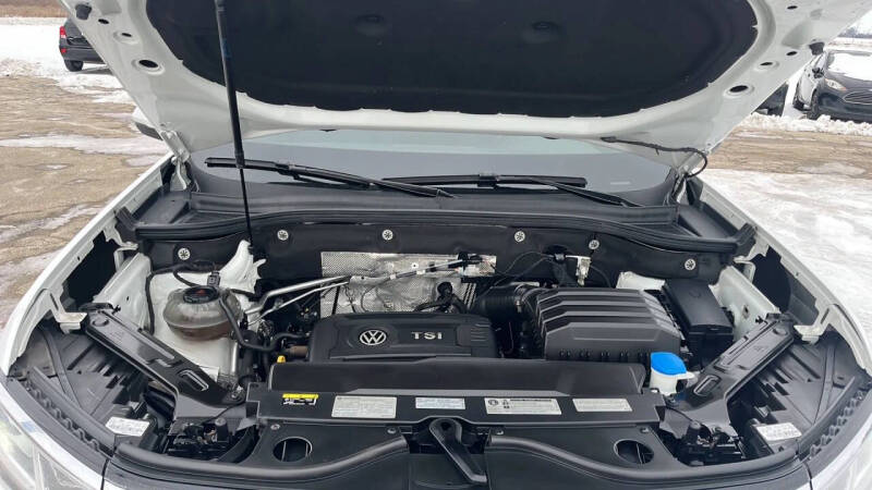 2020 Volkswagen Atlas Cross Sport SE 4Motion