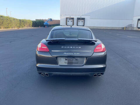 2012 Porsche Panamera Turbo
