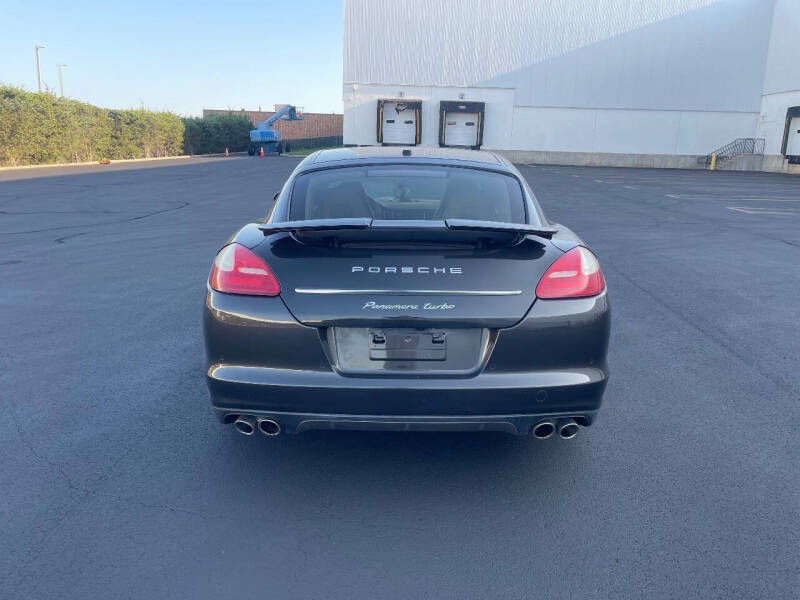 2012 Porsche Panamera Turbo