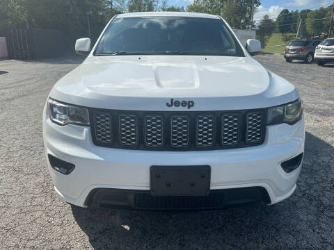 2017 Jeep Grand Cherokee for sale at BHT Motors LLC in Imperial MO