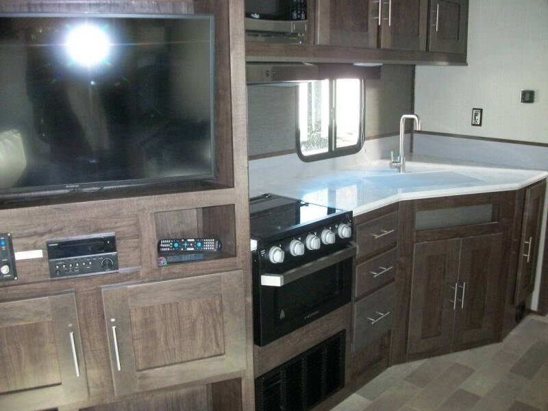 2020 Cruiser RV Embrace EL260