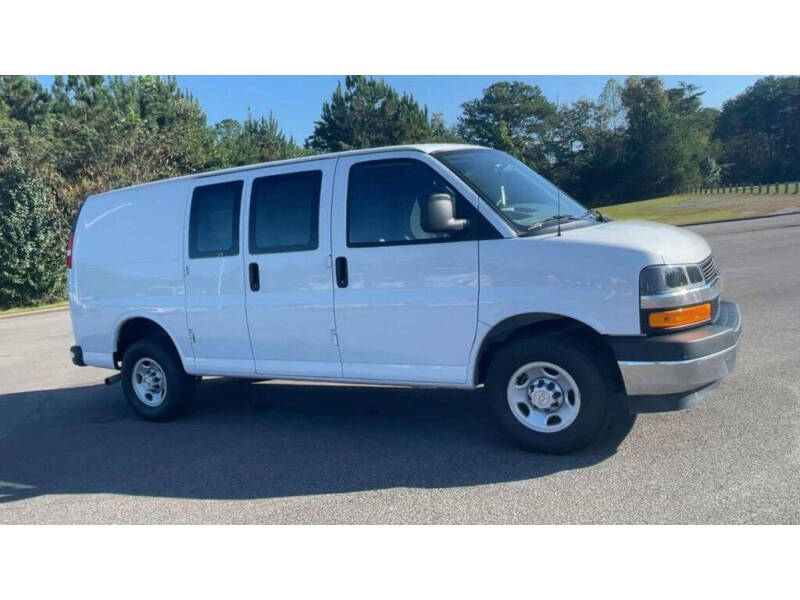2023 Chevrolet Express 2500
