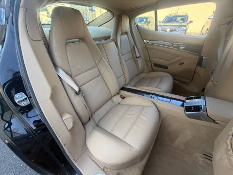 2012 Porsche Panamera