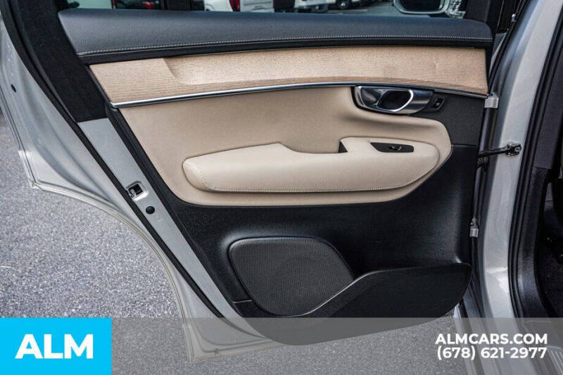 2025 Volvo XC90 B6 Plus Bright Theme 7P