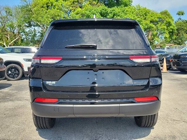 2024 Jeep Grand Cherokee Altitude