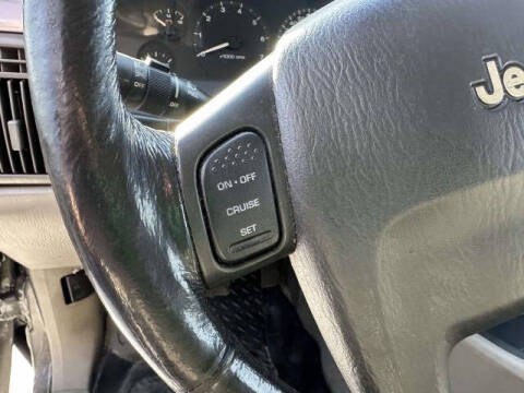 2002 Jeep Grand Cherokee Laredo