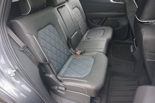 2024 Volkswagen Atlas Cross Sport SEL Premium R-Line 4Motion