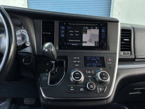 2017 Toyota Sienna