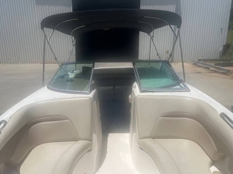 2004 Chaparral 236 Sunesta